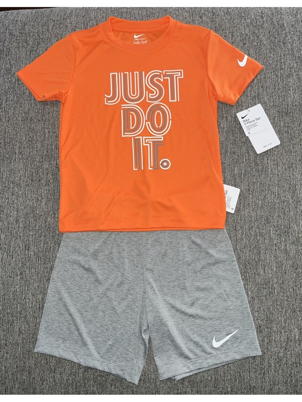 Nike Dri-Fit Boys Size 6 New With Tags 2 PC Shirt & Shorts Set 86M708-G0R